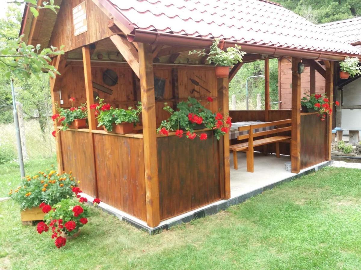 Domacinstvo Ubovic Villa Sipovo Bagian luar foto