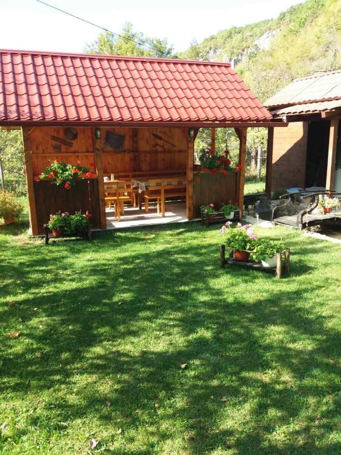Domacinstvo Ubovic Villa Sipovo Bagian luar foto