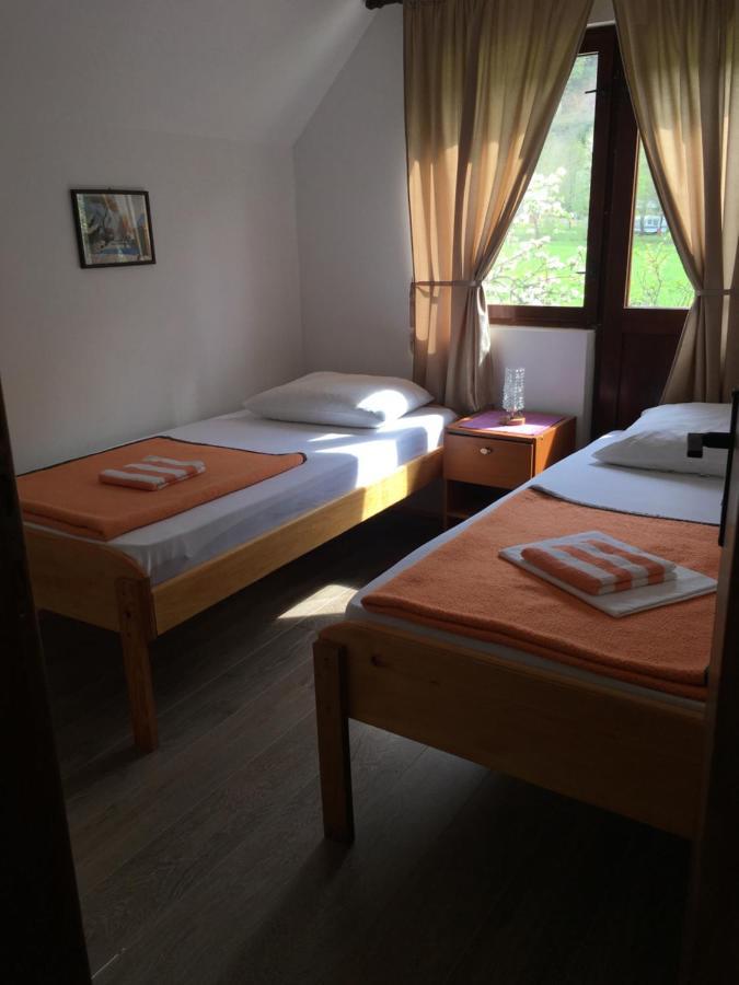 Domacinstvo Ubovic Villa Sipovo Bagian luar foto
