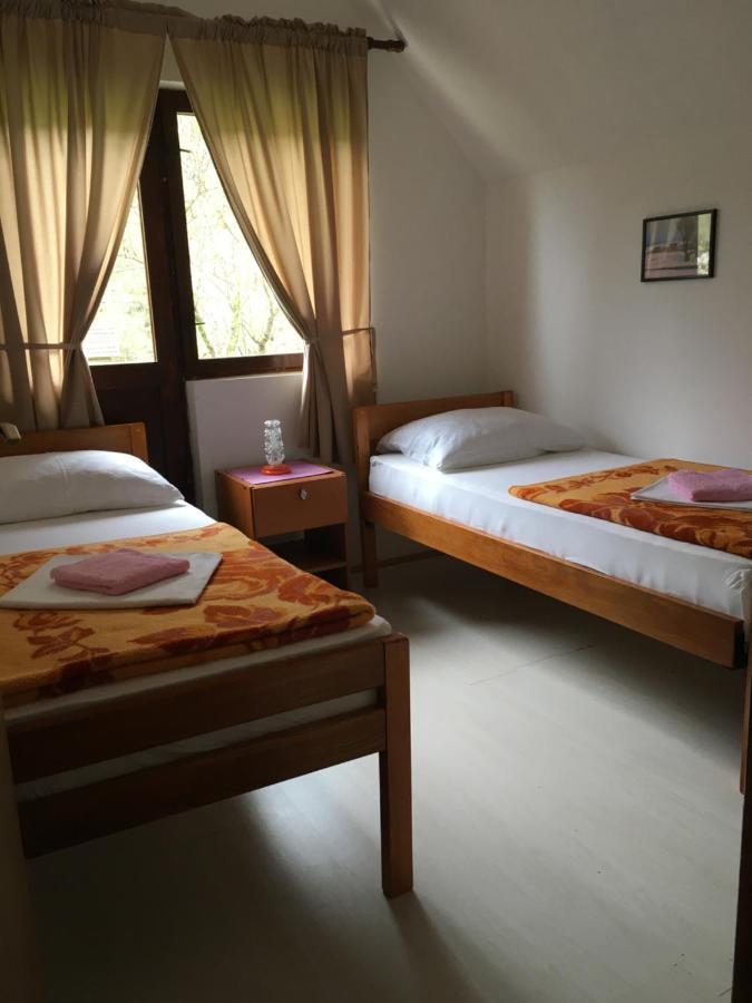 Domacinstvo Ubovic Villa Sipovo Bagian luar foto