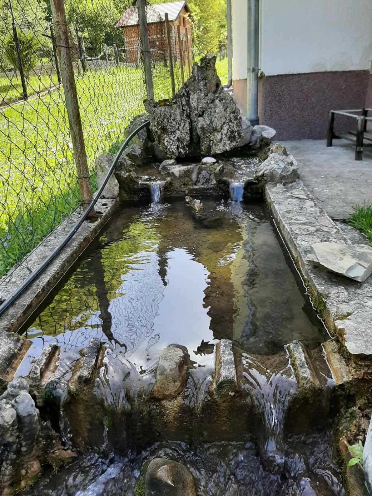 Domacinstvo Ubovic Villa Sipovo Bagian luar foto